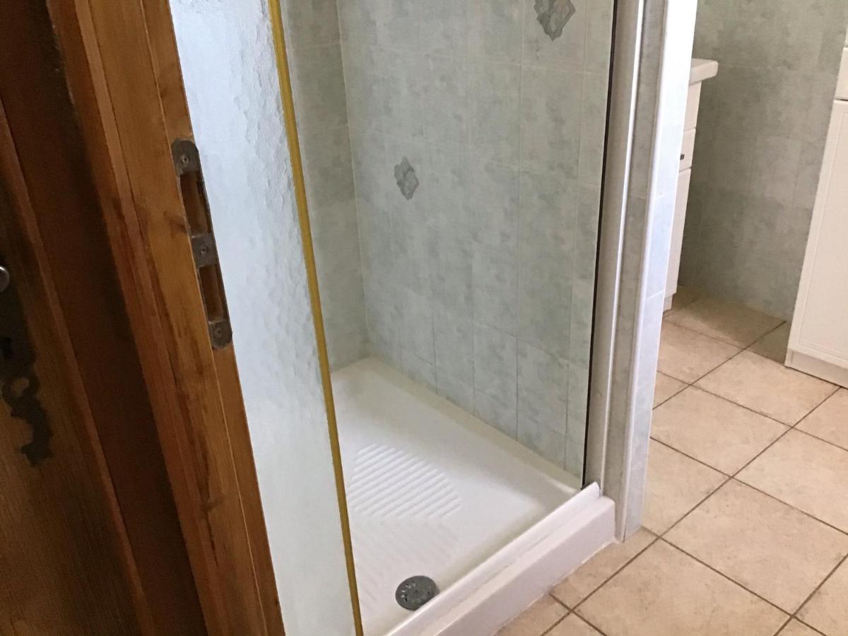 Gite Les Oliviers 10 Pers Piscine Au Calme 4 Etoiles Saint-Laurent-la-Vernède Exterior foto