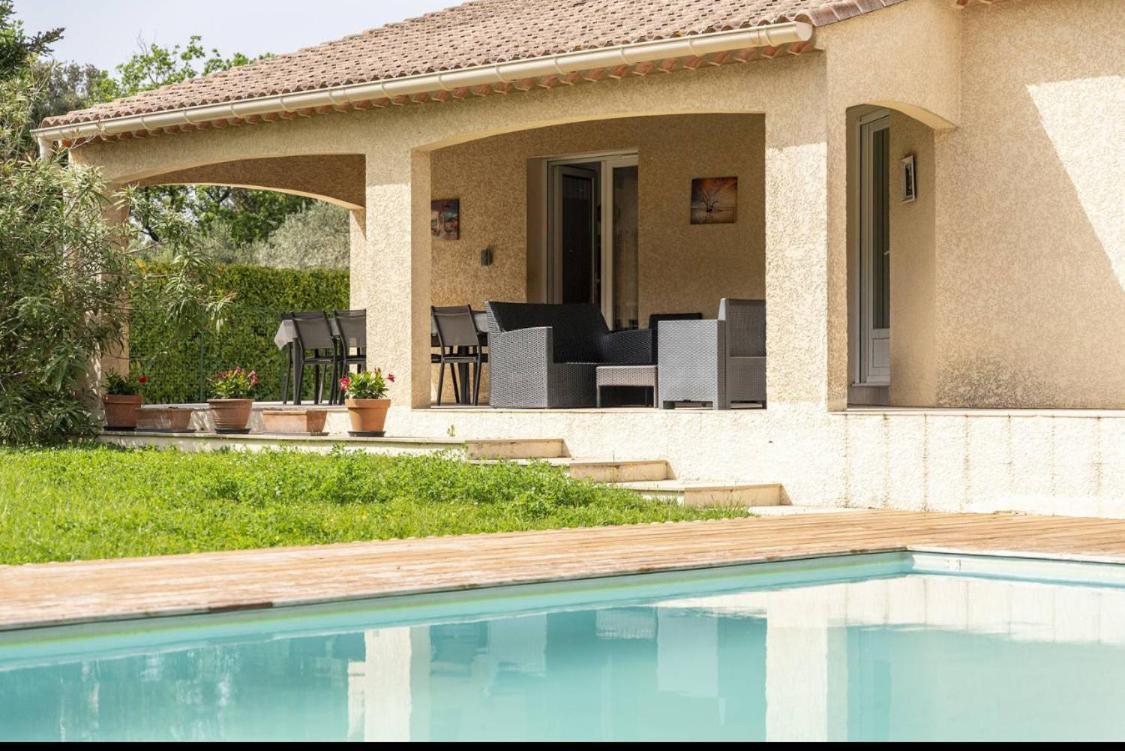 Gite Les Oliviers 10 Pers Piscine Au Calme 4 Etoiles Saint-Laurent-la-Vernède Exterior foto